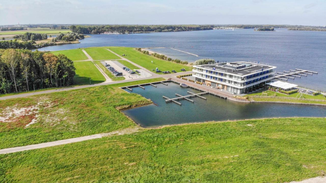 Fletcher Hotel-Restaurant Het Veerse Meer Arnemuiden Exterior foto